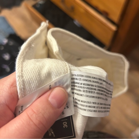 Abercrombie & Fitch • Annie High Rise Wide Leg Crop - Picture 5 of 9